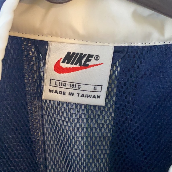 Nike vintage wind breaker - Picture 4 of 7